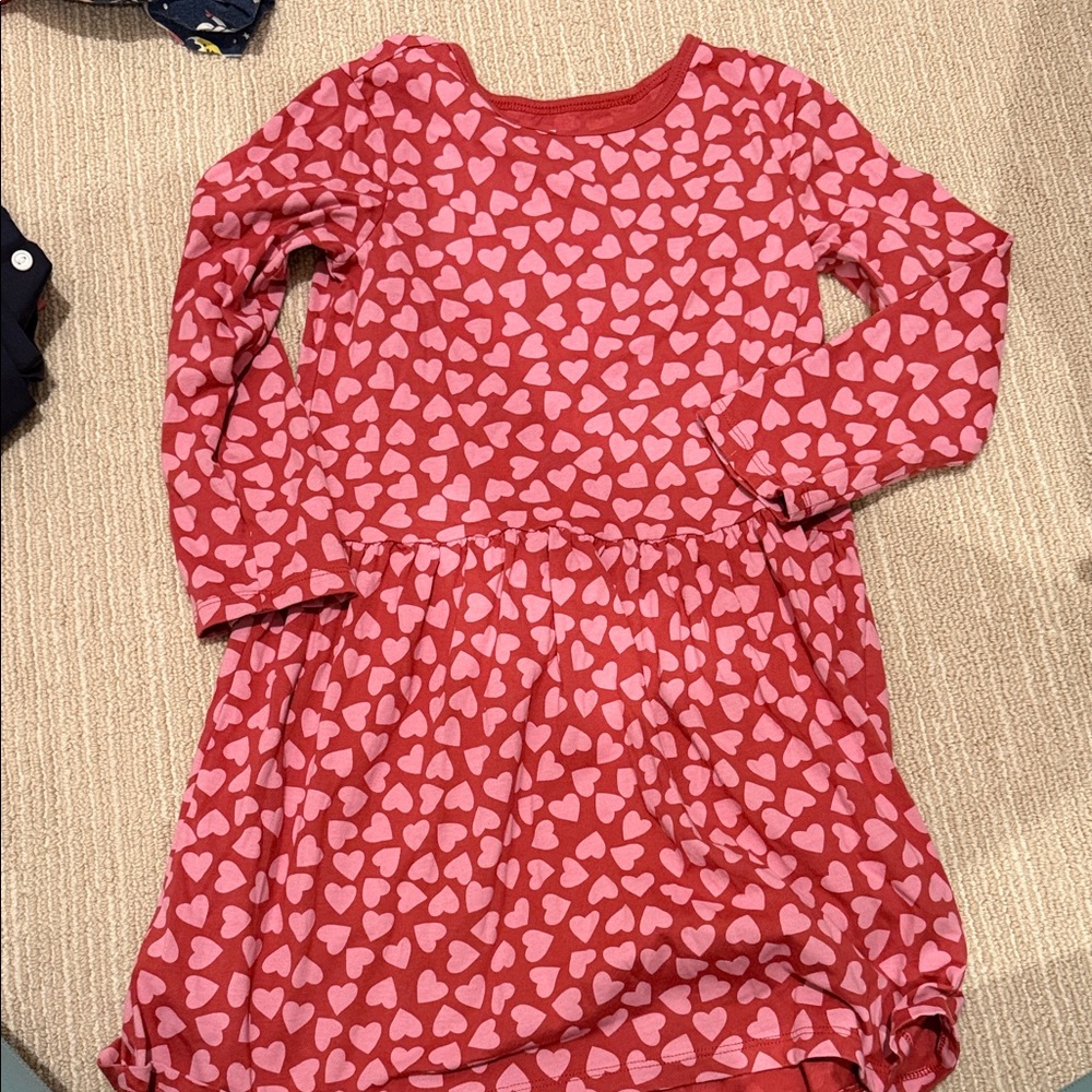 Tea Collection size 8 NWOT Heart Patterned Red and Pink Kids Dress